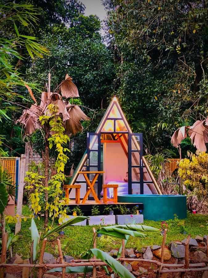 The We2 "Wildwood Elegance Escape" Induruwa Exterior foto